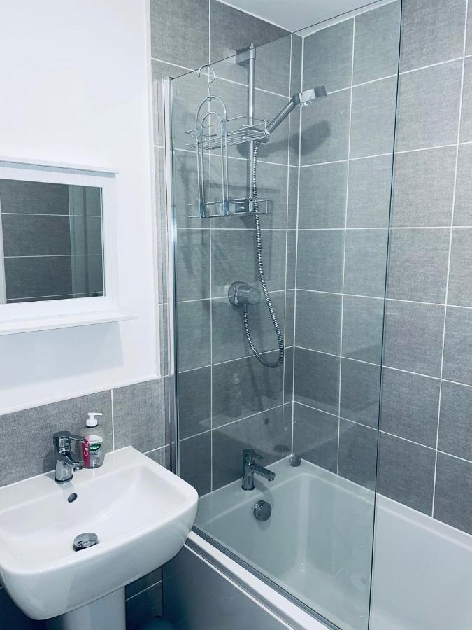 Cosy Family Home - Coventry City Centre - Entire House Экстерьер фото
